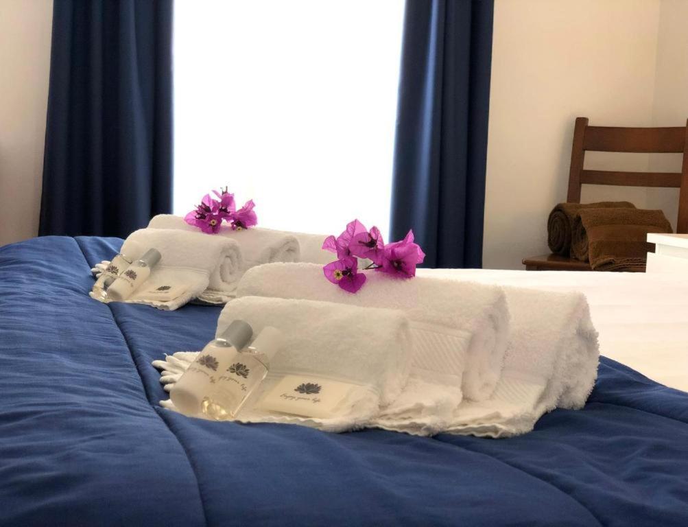 Pdl Central Apartments - Three 蓬塔德尔加达 外观 照片